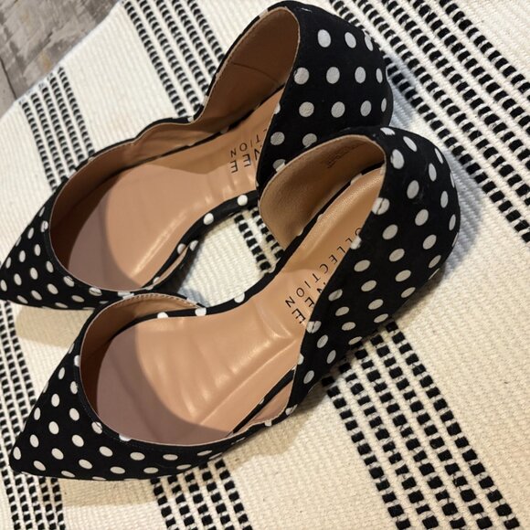 Journee Collection 6 Polka Dot Pointed Flats - Picture 2 of 8